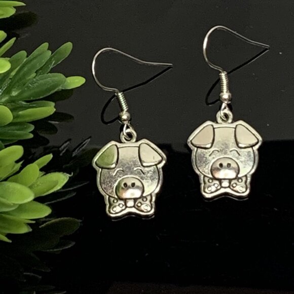Pig Earring, Gift Idea, Silly Animal Earring, Pig Jewelry, Hog, Cute Earring - Picture 4 of 7